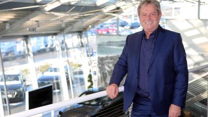 Bild: Gerhard Götz
Ingo Maschek, Inhaber der gleichnamigen Automobile GmbH & Co. KG, hat zehn Jahre lang darauf hin gearbeitet, sechs Automarken an einem Standort zu vereinigen – und es geschafft.