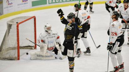 Bild: Andreas Brückmann
Michael Kirchberger (dunkles Trikot)jubelt.