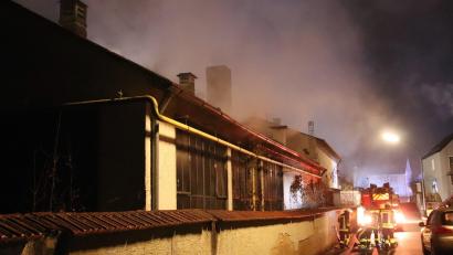 Bild: jma
Starke Rauchschwaden zogen über den Bereich der Neuen Amberger Straße.