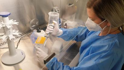 Bild: Bio-Variance/exb
Das Labor von Bio-Variance in Waldsassen hat seit 28. Februar bereits 60.000 PCR-Tests ausgewertet. Diese waren wochenlang nur negativ, seit einiger Zeit sind auch wieder positive Ergebnisse dabei.