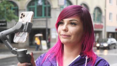 Bild: Gabi Schönberger
Theresa aus dem Landkreis Neustadt/WN hat mehr als 140.000 Abonnenten bei Tiktok. Sie veröffentlicht dort unter dem Alias galaxy_ghost Videos.