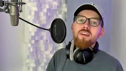 Bild: Merl/exb
Felix Merl im Studio bei der Aufnahmen zum neuen Album.