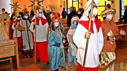 Bild: zer
Der Auszug der Sternsinger in Letzau.