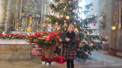 Bild: jzk
Die Sopranistin Anna-Maria Beck erfreute die Gottesdienstbesucher mit ihrem Sologesang.