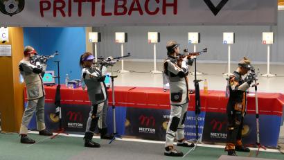 Bild: rwo
Im letzten Saisonduell gegen Coburg verpassten die Kastler Lukas Haberkorn (388) gegen Katharina Stang (389) und Michael Buchbinder (388) gegen Sabrina Hössl (389/von links) den Sieg.