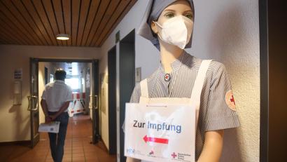 Archivbild: Gabi Schönberger
In den Impfzentren in Weiden und im Kreis Neustadt ist für die Zweitimpfung kein Termin mehr nötig.