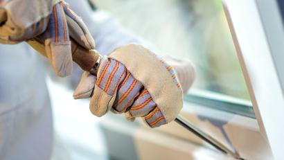 Symbolbild: Hauke-Christian Dittrich/dpa
Einbrecher´verschafften sich Zugang zu einem Wochenendhaus.