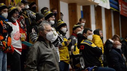 Archivbild: Andreas Brückmann
Bei den Heimspielen des Eishockey-Bayernligisten ERSC Amberg sind aktuell bis zu 650 Zuschauer erlaubt.