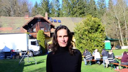 Archivbild: Kunz
Saralisa Volm an einem der letzten Drehtage von "Schweigend steht der Wald" bei Eslarn. Der Film wird demnächst in der Kategorie Deutsches Kino bei den Internationalen Filmfestspielen von Berlin vor Publikum gezeigt.