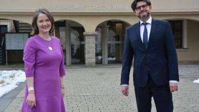 Bild: jr
Martina Puff und ihr Stellvertreter Armin Engel tragen seit dem 1. Januar 2022 die Verantwortung am Staatlichen Schulamt Tirschenreuth.
