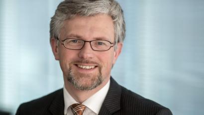 Bild: Michael Kappeler/dpa
Der ukrainische Botschafter Andrij Melnyk fordert die Lieferung von Kriegsschiffen und Luftabwehrsystemen aus Deutschland.
