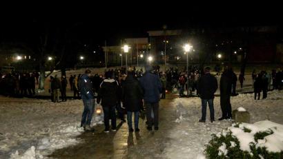 Archivbild: rw
Das Bild zeigt Teilnehmer bei einem sogenannten "Spaziergang" in Erbendorf am 9. Januar. An diesem Tag kamen rund 380 Menschen zusammen.