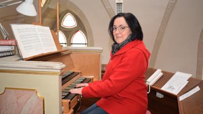 Bild: bnr
30 Jahre lang leitete und formte Antonia Kalb den Kirchenchor von Trausnitz und begleitete die Gottesdienst an der Orgel. Jetzt gibt sie den Taktstock aus der Hand.