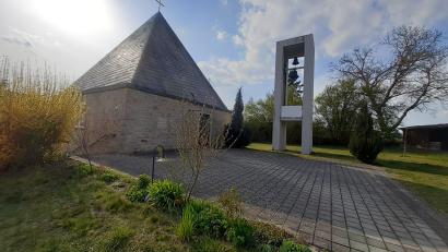 Bild: Kirchengemeinde Eschenbach-Kirchenthumbach/exb
Die kleine Johanneskirche in Kirchenthumbach wird entwidmet und verkauft. Nach einem längeren Entscheidungsprozess traf der Kirchenvorstand Anfang Januar die schwere Entscheidung.