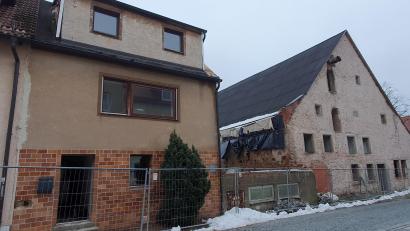 Bild: kaz
Die Trautenbergstraße in Kemnath ist ab Mittwoch, 26. Januar für eine Woche gesperrt. Grund sind Abbrucharbeiten am Haus Nummer 12. Das Gebäude gehört zum Lenzbräu-Areal.