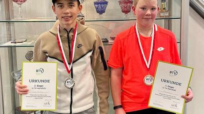 Bild: exb
Nico Aures (rechts) und Louis Pautsch (links), beide vom TC Kümmersbruck, bestritten bei der U14 männlich das Finale.