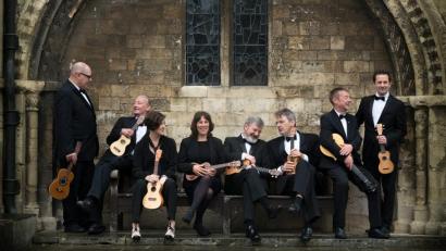 Bild: Marco Borggreve
Für das Konzert mit dem" Ukulele Orchestra of Great Britain" im Stadttheater Amberg gibt es noch Restkarten.