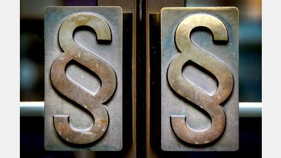 Bild: Oliver Berg/dpa
Ein 22-Jähriger musste sich wegen Drogenbesitzes vor dem Amtsgericht Schwandorf verantworten.