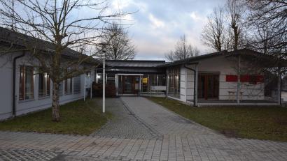 Bild: fla
Das Waldthurner Rathaus bekommt einen Glasfaser-Anschluss.