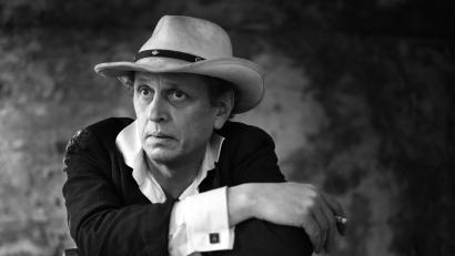 Bild: Robert Soellner/exb
Der Finne Martti Mäkkelä präsentiert seine dunklen Folk-Songs am 12. Februar in der Weidener Milchbar.