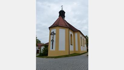Bild: hme
Die Filialkirche St. Barbara wird auch bei der 675-Jahr-Feier eine wichtige Rolle spielen – wie immer bei den Großveranstaltungen in Neudorf.