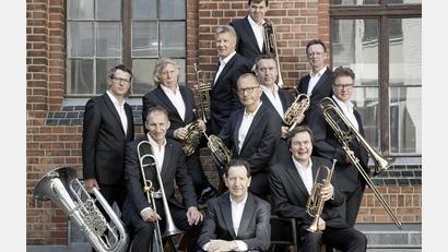 Bild: Gregor Hohenberg for Sony Classical
Das Spitzen-Blechbläserensemble "German Brass" macht wieder Station im Stadttheater Amberg.