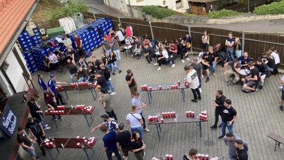 Archivbild: Armin Ertel/exb
Im Sommer 2020 nahm noch niemand an der Bierpong-Meisterschaft im Fuchsbeck-Hof Anstoß. Im Jahr darauf befürchtete die Stadt "Alkoholmissbrauch" und musste viel Kritik einstecken. Zur Zukunft des Turniers äußerst sich Bürgermeister Göth nur vorsichtig.