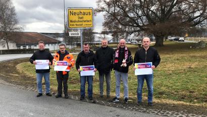 Bild: Manfred Haberzeth/exb
Die Betriebsräte Stefan Fache, Emmeram Dumler, Josef Meyer, Peter Hofmann, Lothar Haberzeth und Toni Lebegern (von lionks) rufen dazu auf, das Wahlrecht für Arbeitnehmervertretungen in Anspruch zu nehmen.