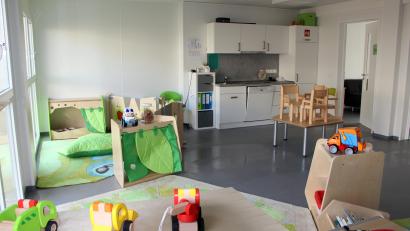 Bild: lep
Für das Mobiliar wurden helles Holz sowie zarte Grüntöne gewählt.