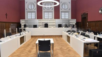 Archivbild: Petra Hartl
Eine 29-jährige gebürtige Ambergerin, die derzeit in der geschlossenen Abteilung eines Bezirkskrankenhauses bei München untergebracht ist, steht unter anderem wegen schweren räuberischen Diebstahls vor Gericht.