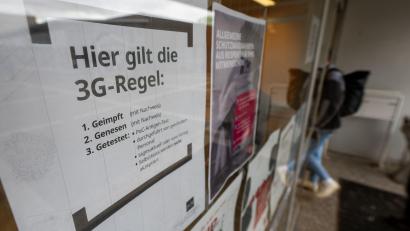 Archivbild: Sebastian Gollnow
Bayern kehrt bei körpernahen Dienstleistungen zur 3G-Regel zurück