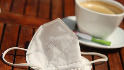 Bild: Matthias Bein
Bund und Länder erwägen einen Drei-Stufen-Plan für die weitgehende Lockerung der Corona-Schutzmaßnahmen.