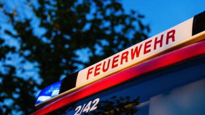 Symbolbild: Philipp von Ditfurth/dpa
Die eingesetzten Feuerwehrkräfte konnten die Flammen schnell löschen.