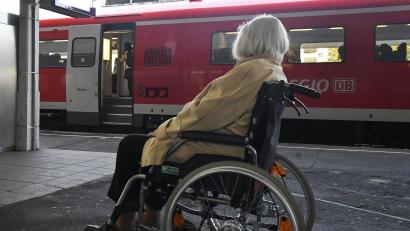 Archivbild: Petra Hartl
Die Amberger CSU nimmt Stellung zu den Aussagen der SPD bezüglich der Barrierefreiheit am Amberger Bahnhof.