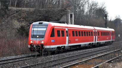 Bild: Stephan Huber
Die Zugverbindung von Amberg nach Nürnberg erfreut sich seit einigen Jahren stagnierender Beliebtheit. Eine Attraktivitätssteigerung über ein 365-Euro-Ticket scheint aber derzeit nicht möglich.