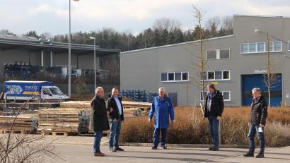 Bild: upl
An der Inzendorfer Straße in Schmidgaden baut die Firma Quadrus demnächst ein neues Gebäude für Lager, Kantine und Büros.