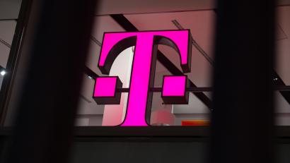 Symbolbild: Rainer Jensen/dpa
Je nach Smartphone-Modell waren Telekom-Kunden unterschiedlich von Problemen mit LTE (4G) betroffen.