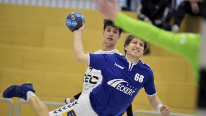 Archivbild: Hubert Ziegler
Alexander Deinzer und Tabellenführer SG Auerbach/Pegnitz bekommen den Tabellenzweiten vorgesetzt.