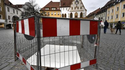 Bild: Petra Hartl
Ambergs kleinste "Baustelle" mitten auf dem Marktplatz.