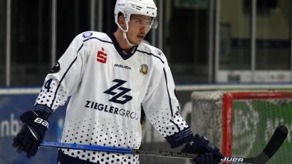 Archivbild: gb
Der ehemalige Blue-Devils-Stürmer Louis Latta wechselt zu den Ravensburg Towerstars in die DEL2.