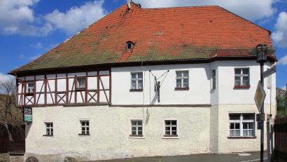 Archivbild: wro
Die Sanierung und Modernisierung des denkmalgeschützten Gasthofs "Zum roten Ochsen" haben die Falkenberger Gemeinderäte einstimmig befürwortet.