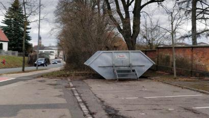 Bild: Susanne Uschold, Abfallberatung Stadt Amberg
Bald stehen die Grüngutcontainer in der Stadt Amberg wieder an den üblichen Orten bereit.