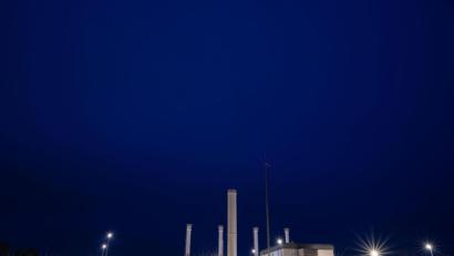 Bild: Mohssen Assanimoghaddam/dpa
Die Anlage des Erdgasspeichers (Astora GmbH) in Rehden, der größte Speicher in Westeuropa. Die Astora GmbH ist eine Tochtergesellschaft des russischen Energiekonzerns Gazprom.