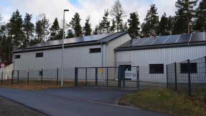 Bild: bnr
Herzstück der Wasserversorgung der Marktgemeinde ist das neue Wasserwerk in Kettnitzmühle. Künftig soll schwerpunktmäßig in das Leitungsnetz investiert werden.