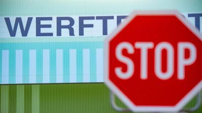 Bild: Stefan Sauer/dpa
Für die Zukunft der insolventen MV-Werften werden entscheidende Weichen gestellt.