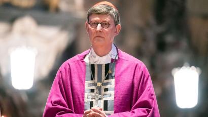 Archivbild: Andreas Arnold/dpa
Rainer Maria Woelki, Kardinal der römisch-katholischen Kirche, Erzbischof von Köln, hält einen Gottesdienst im Dom ab.