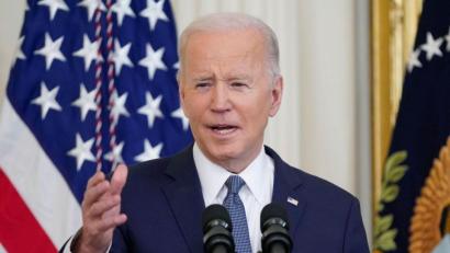 Bild: Patrick Semansky/AP/dpa
Präsident Joe Biden im East Room des Weißen Hauses.