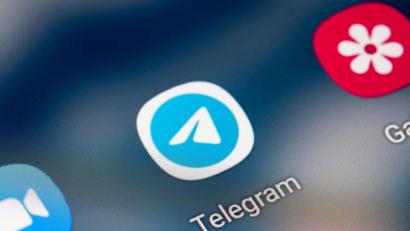 Bild: Fabian Sommer/dpa
Vor allem die App Telegram ist in Russland weit verbreitet.