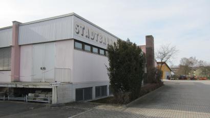 Bild: fg
Mit einer Photovoltaikanlage auf dem Dach des städtischen Bauhofs und der Salzhalle könnte die Stadt Hirschau mittel- und langfristig deutlich Energiekosten einsparen. Gleiches gilt für die Kläranlage und das Wasserwerk.