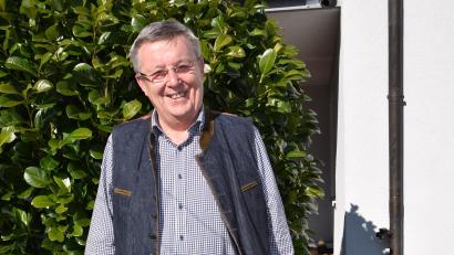 Bild: wku
In der Königsteiner Kommunalpolitik mischt Hans Koch als Marktrat noch mit, aber der 70-Jährige genießt es, ohne die Pflichten eines Bürgermeisters mehr Zeit für die Familie zu haben.